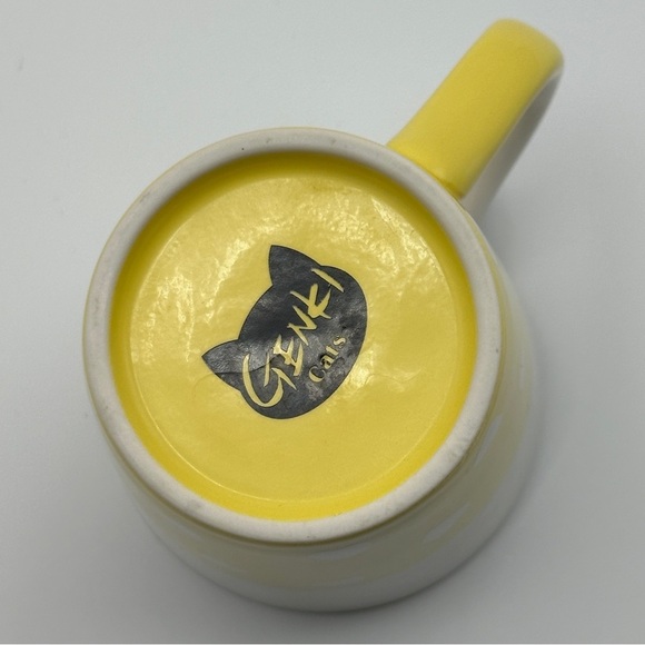 Genki Cats Coffee Cup With Cat Peeking Handle 12 fl oz Kitten Neko Design - Picture 5 of 9